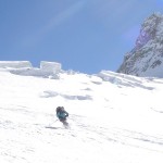 Skiing under the ceracs